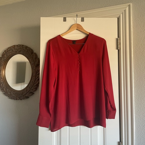 Ann Taylor red top, long sleeved. Size large - Picture 1 of 5